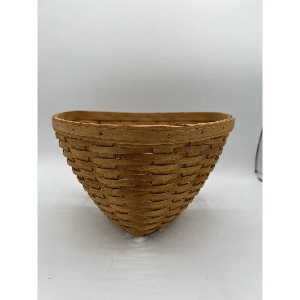 🧺Longaberger 2009 Large Triangle Bowl Basket–Unique Shape-Classic Craftsmanship